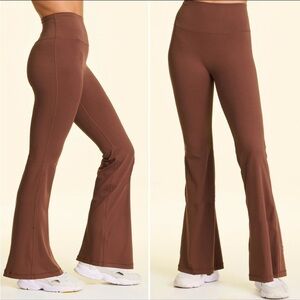 ALALA Ava Flare Legging Size M